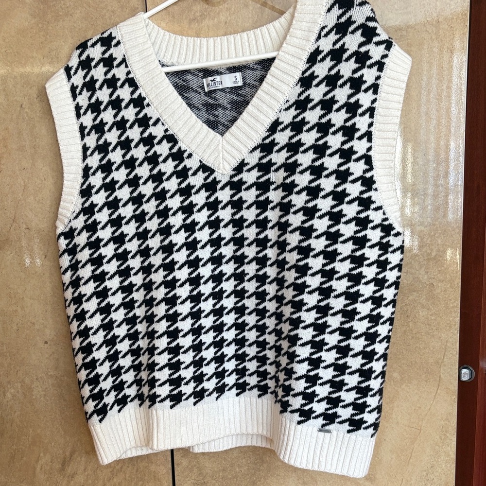 Lot of 2 Hollister V-Neck vests - Brown Argyle / white Houndstooth size S - Picture 3 of 4